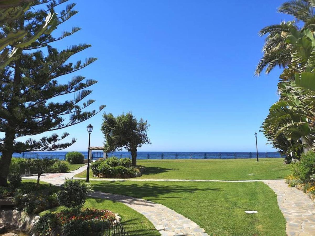 Amazing 3Bedroom Flat With Seafront Views & Pool By Sharingco Марбеля Екстериор снимка